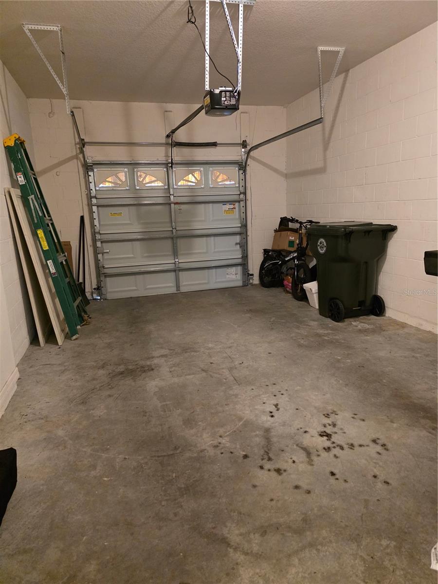 GRANDE CHAMPION PRCL SW-29 PH - Residential Lease