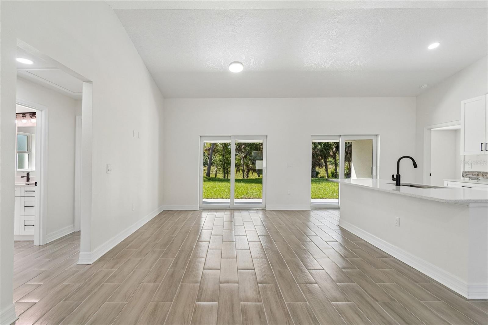 5535 TEVIS TERRACE