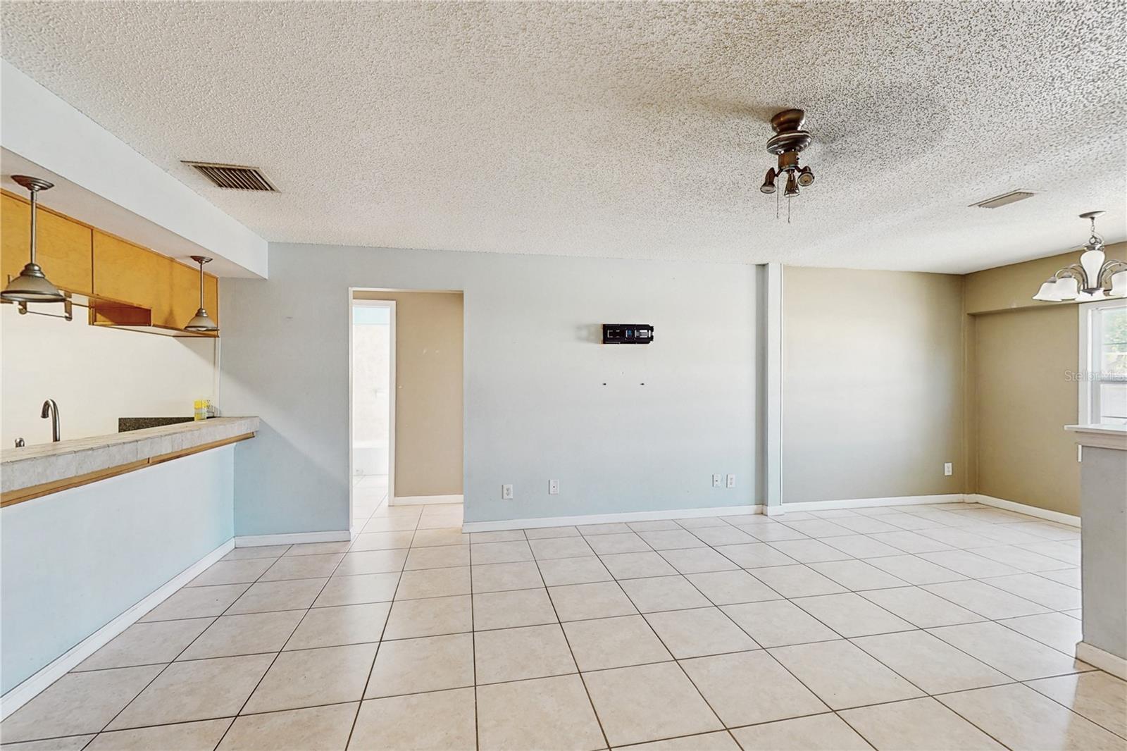 OAK LAKE CONDO - Residential