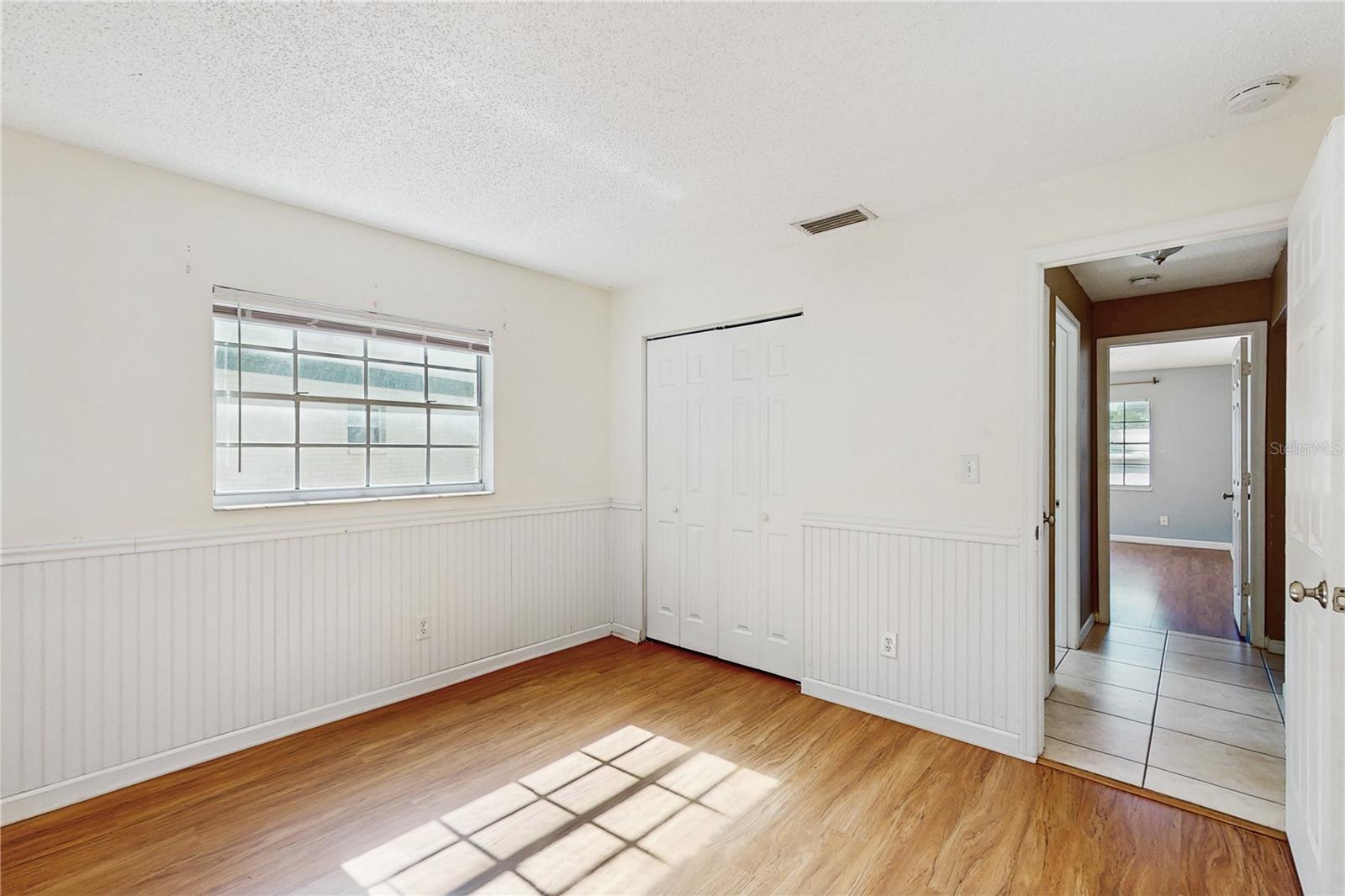 OAK LAKE CONDO - Residential