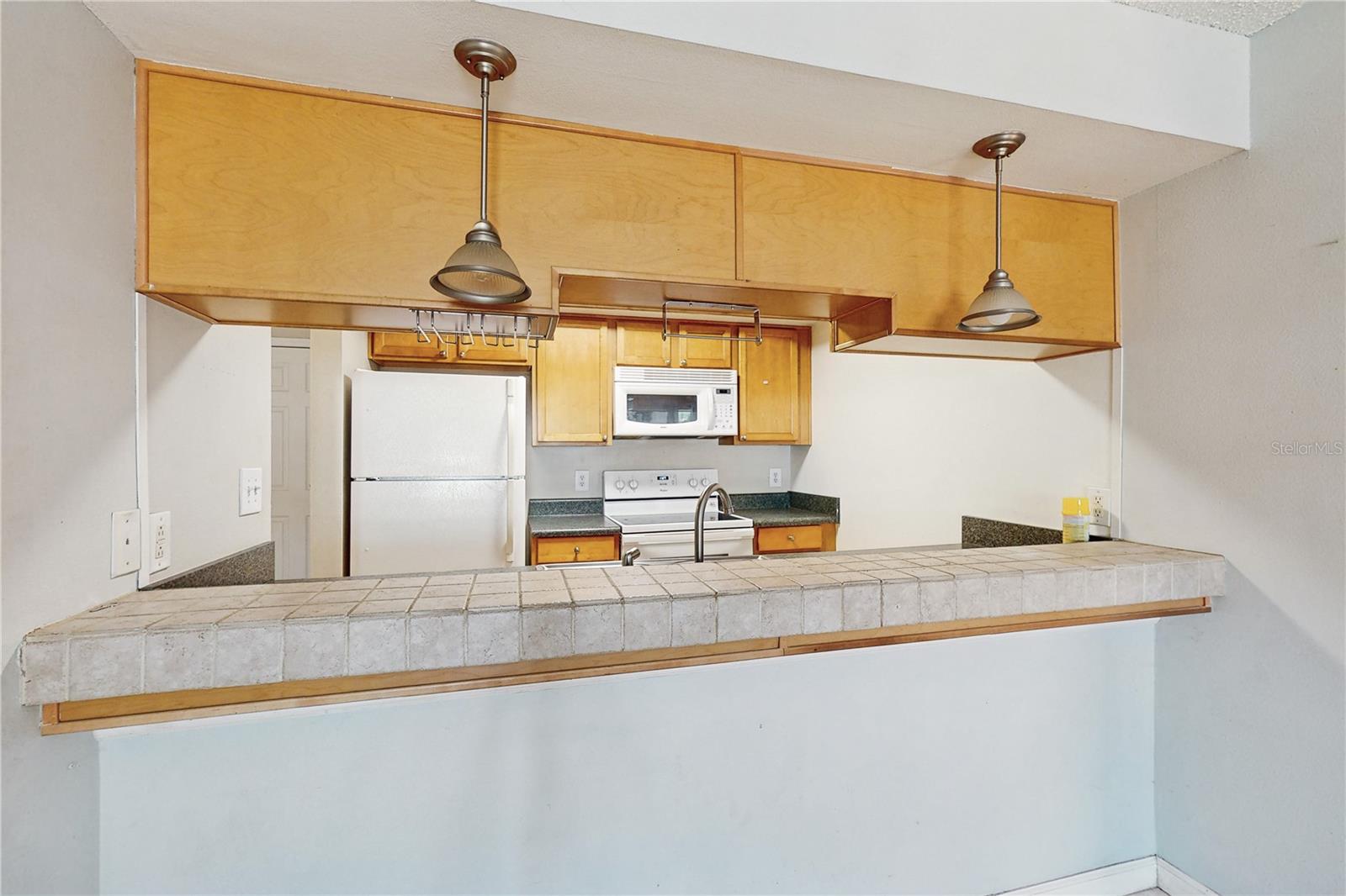 OAK LAKE CONDO - Residential