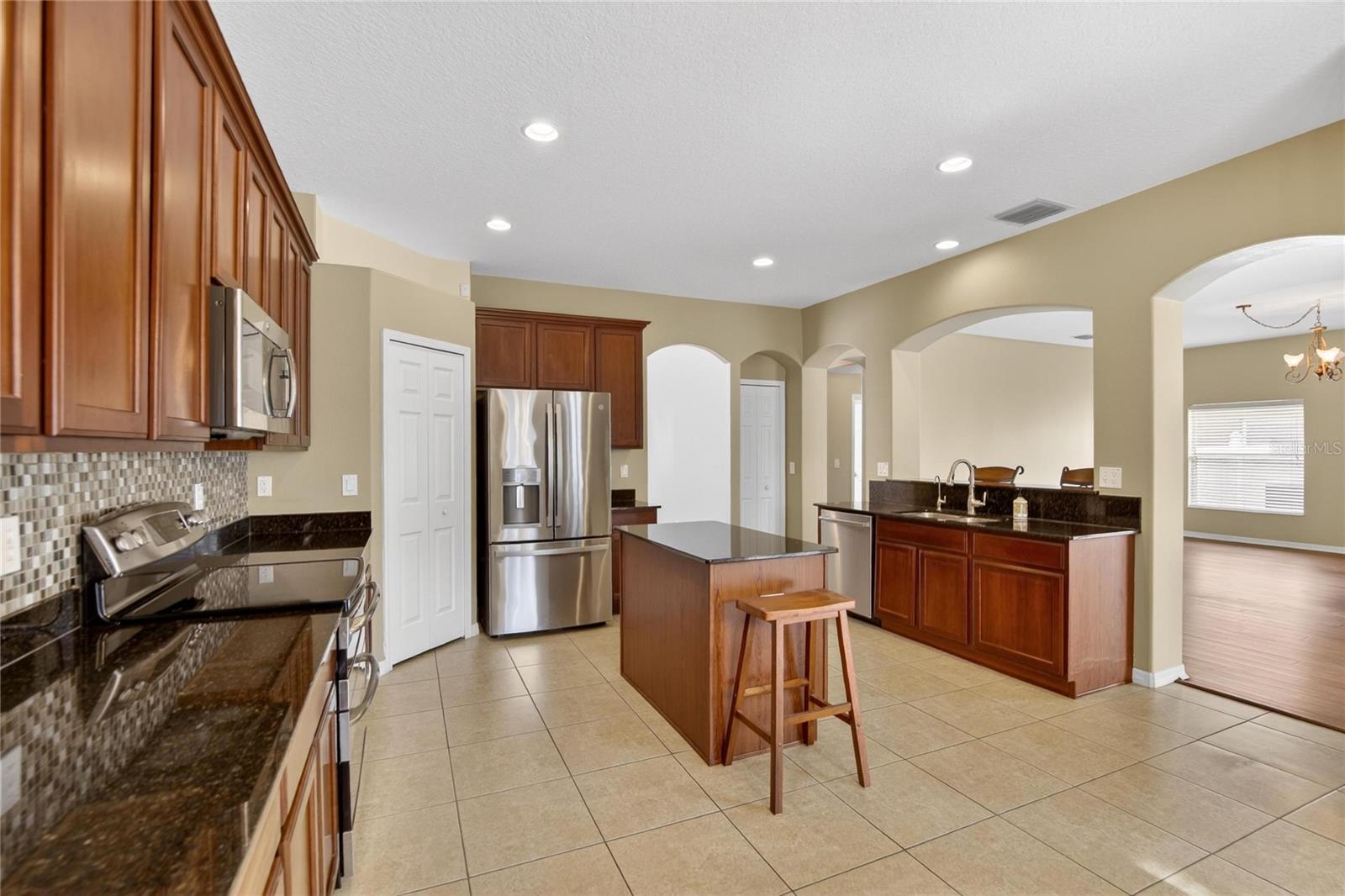 SUMMERFIELD VILLG 1 TRCT 18 - Residential