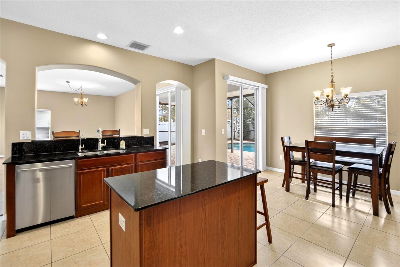 SUMMERFIELD VILLG 1 TRCT 18 - Residential