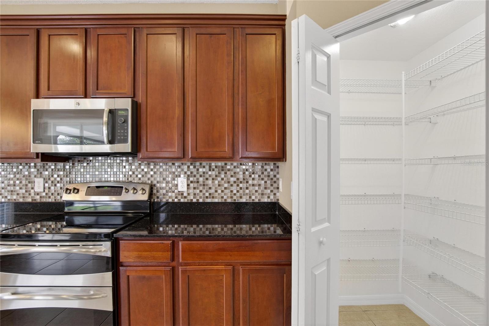 SUMMERFIELD VILLG 1 TRCT 18 - Residential