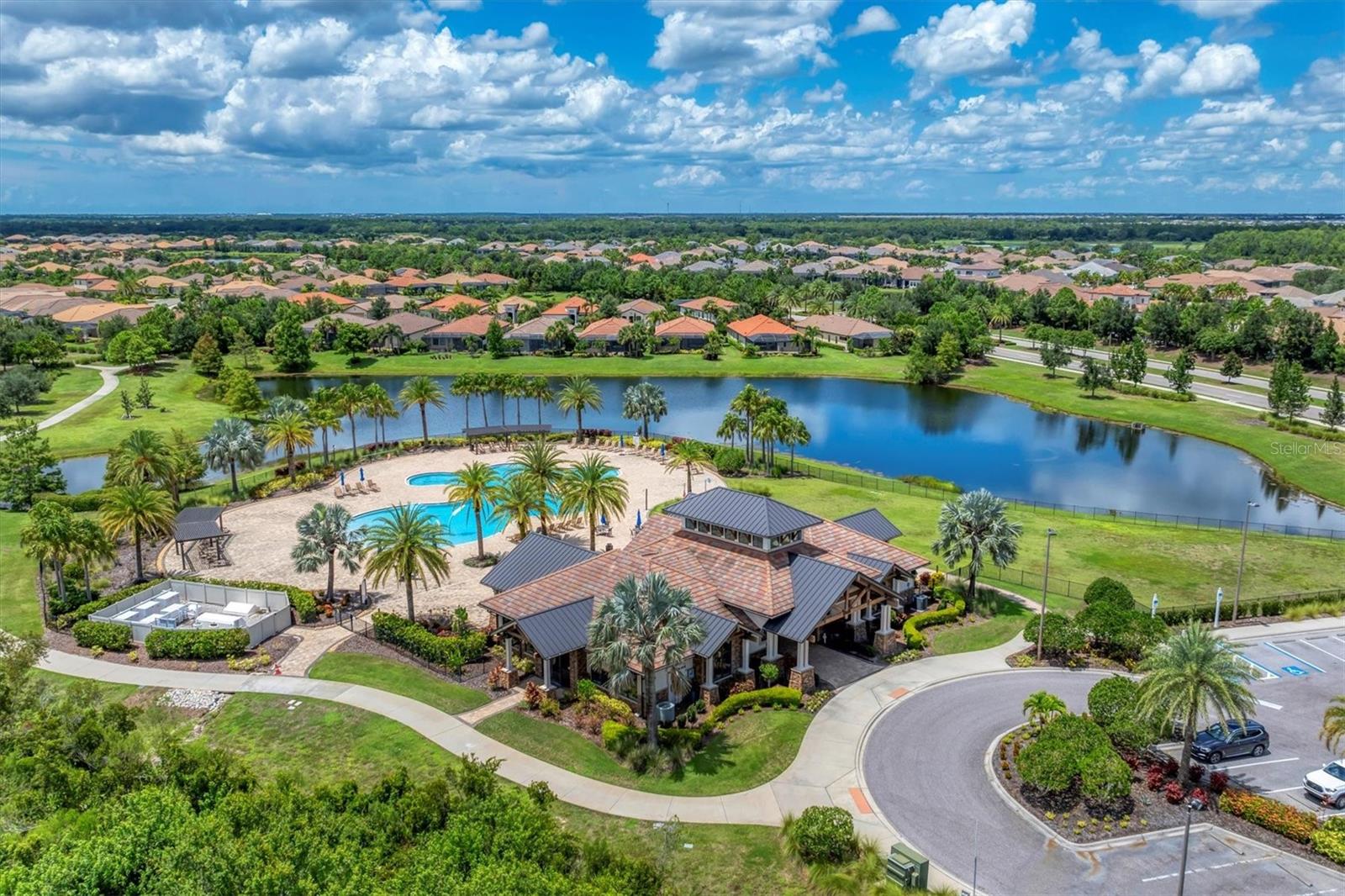 COUNTRY CLUB EAST AT LAKEWD RNCH XX - Residential