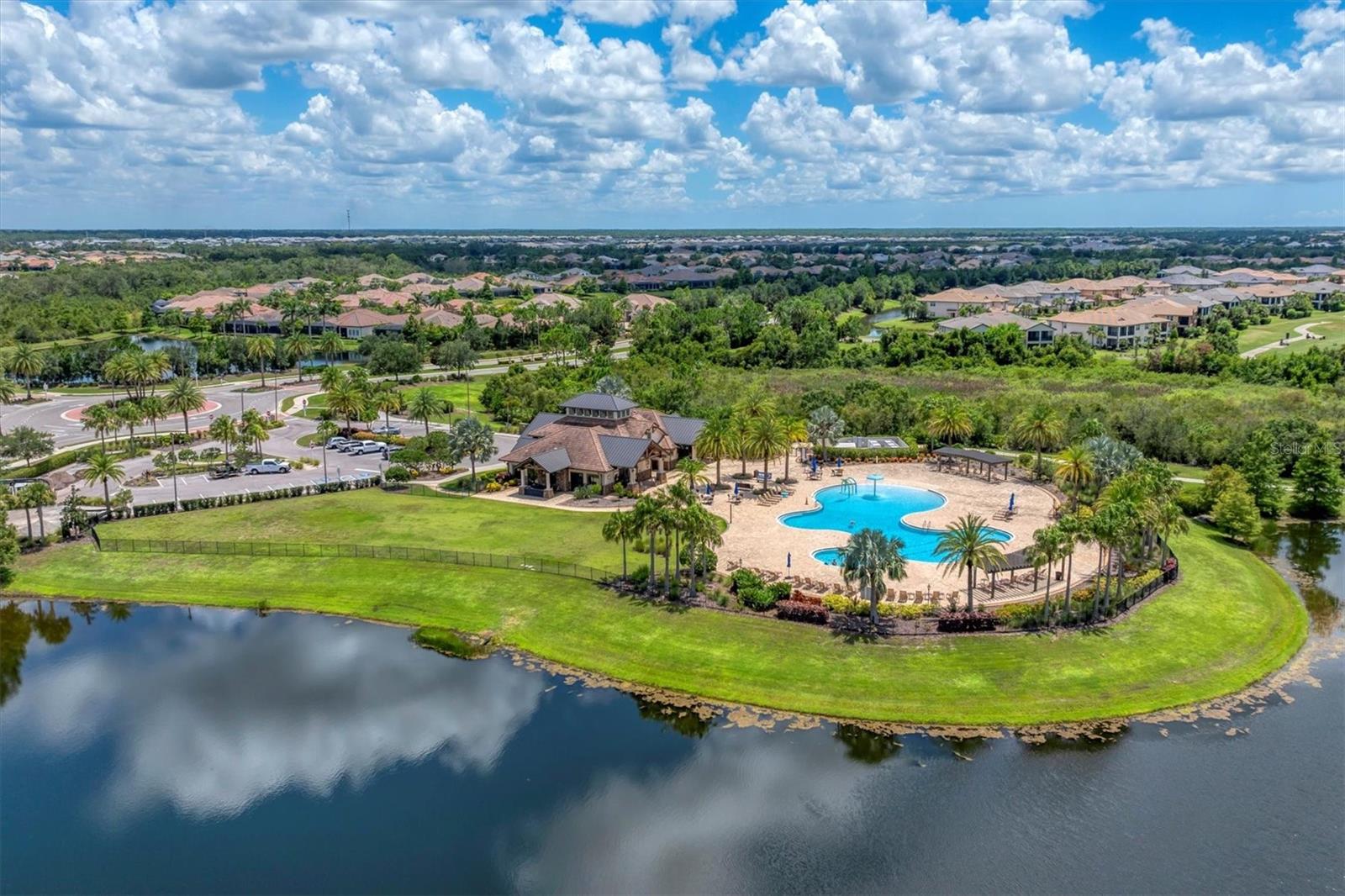 COUNTRY CLUB EAST AT LAKEWD RNCH XX - Residential