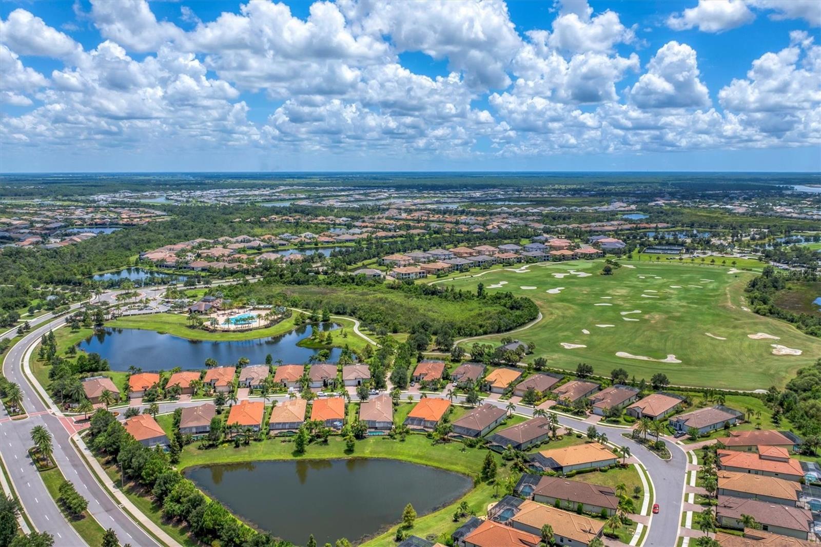 COUNTRY CLUB EAST AT LAKEWD RNCH XX - Residential