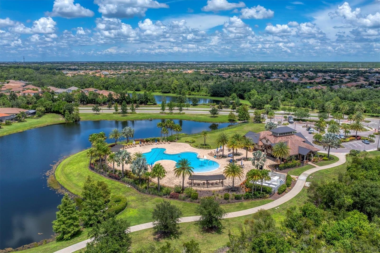 COUNTRY CLUB EAST AT LAKEWD RNCH XX - Residential