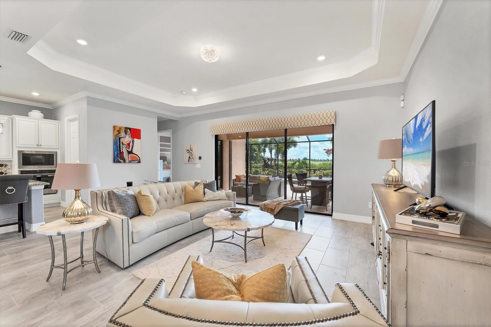 COUNTRY CLUB EAST AT LAKEWD RNCH XX - Residential