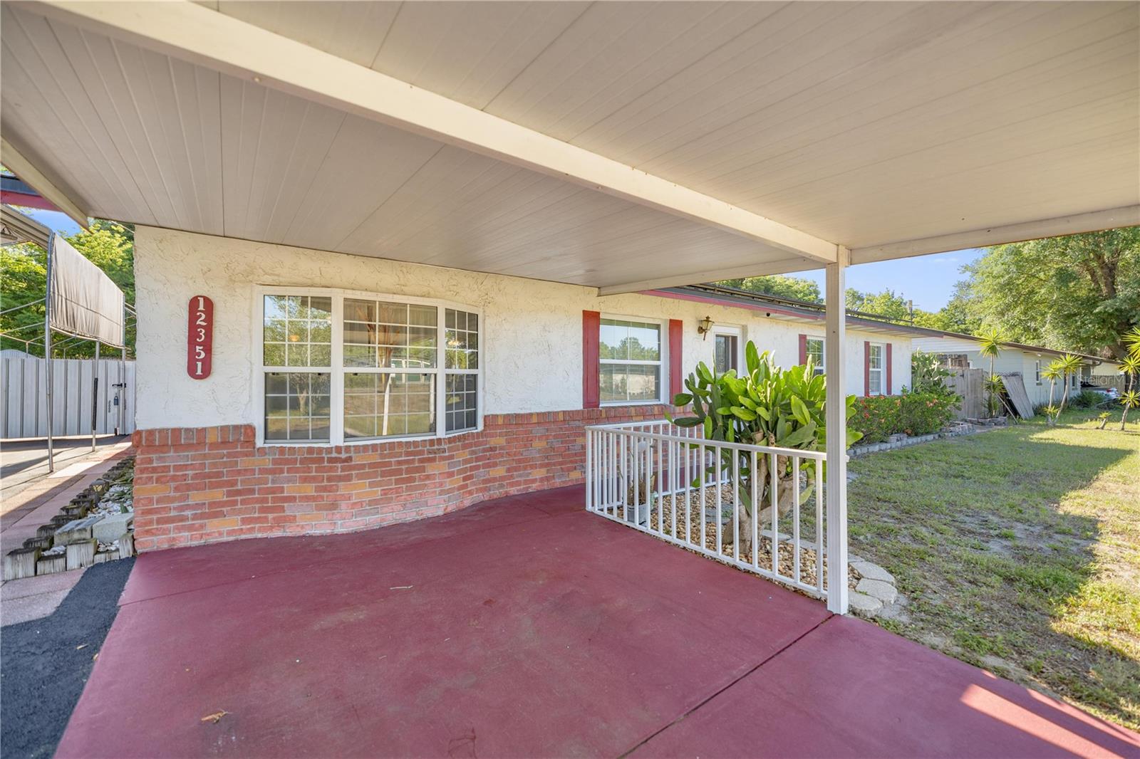 12351 SE HWY 464