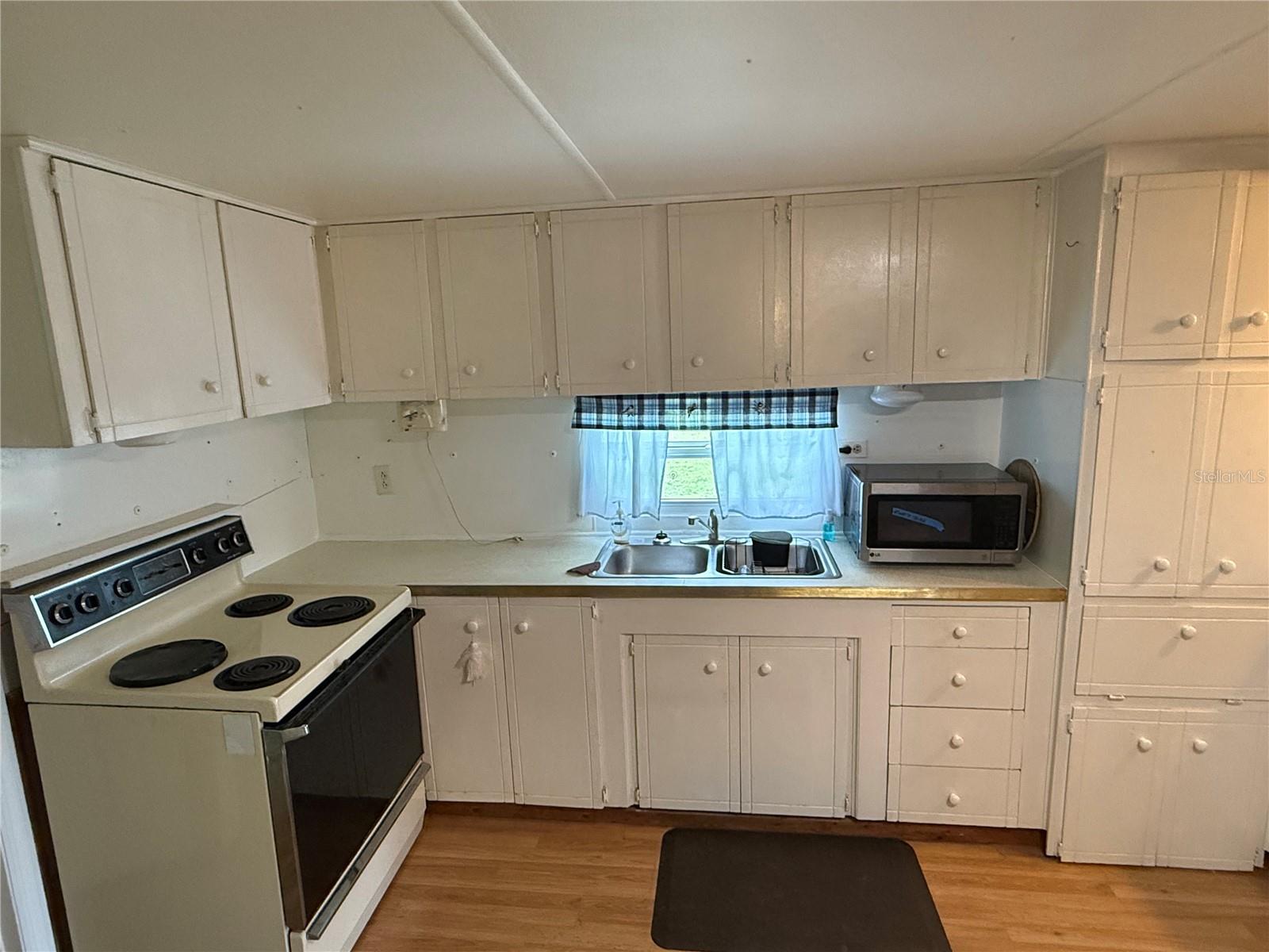 ZEPHYRHILLS COLONY CO - Residential