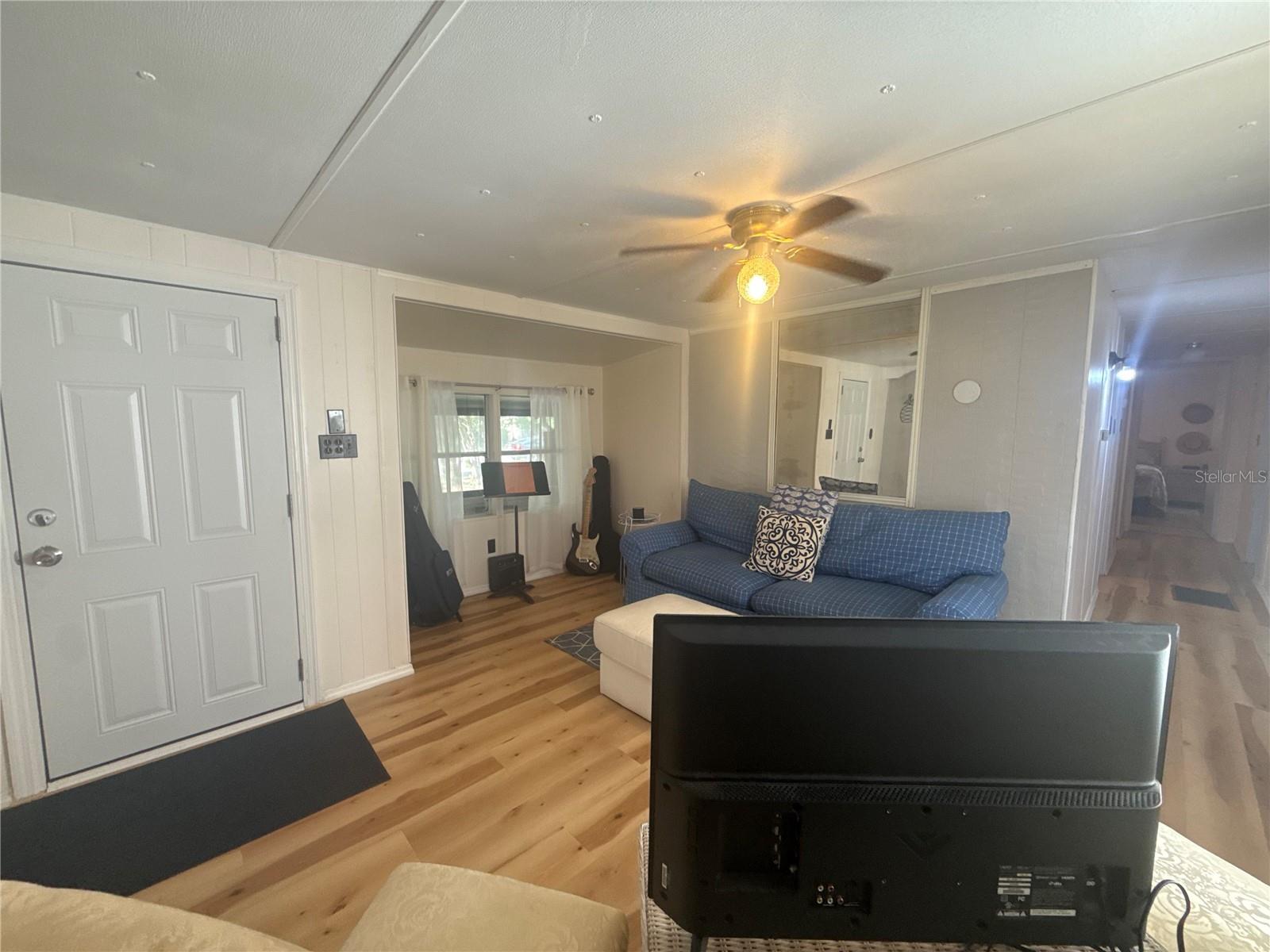 LAKE WEIR SHORES UN 03 - Residential