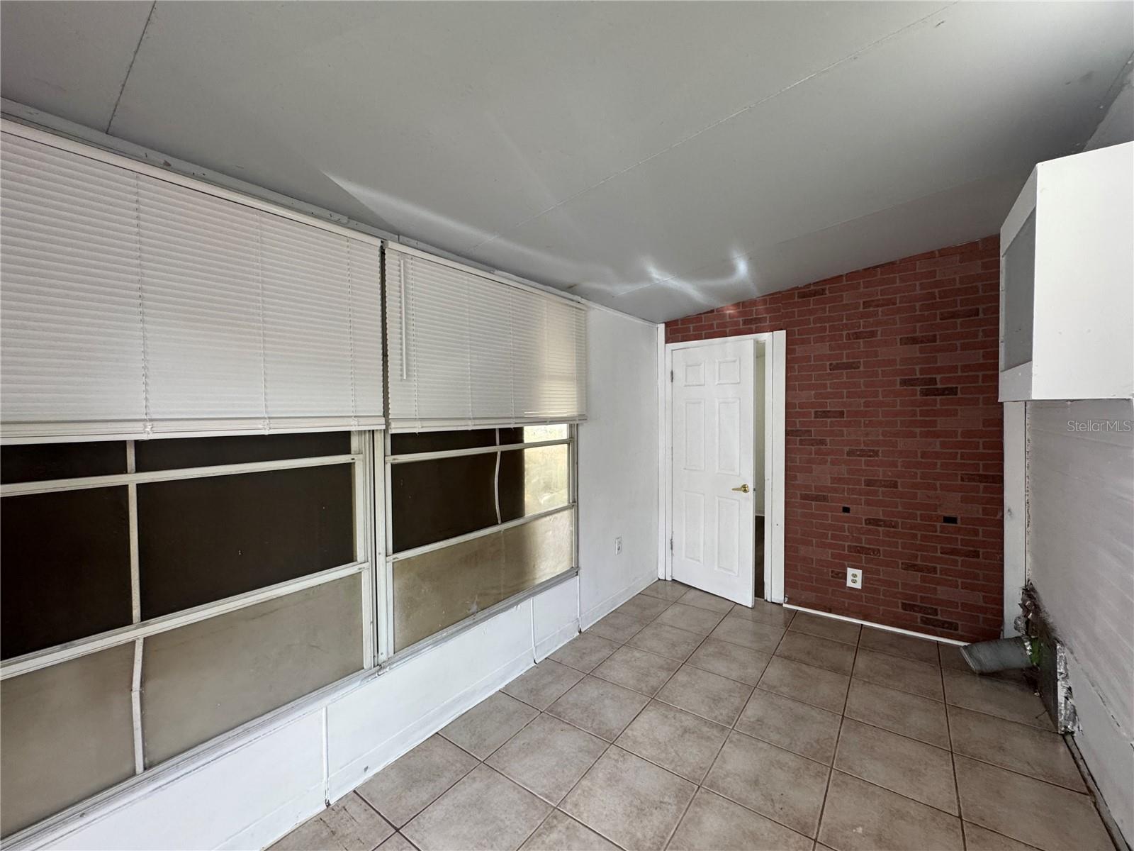 YOGI BEARS JELLYSTONE PARK CONDO - Residential Lease