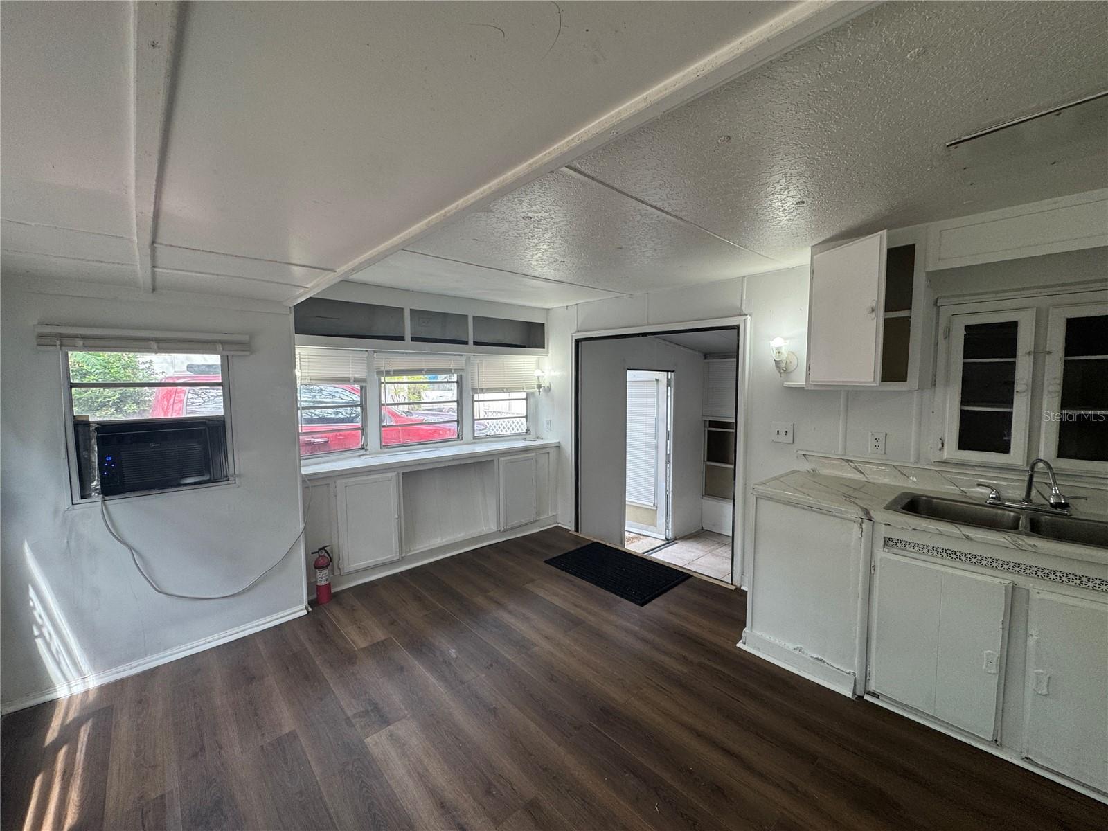 YOGI BEARS JELLYSTONE PARK CONDO - Residential Lease