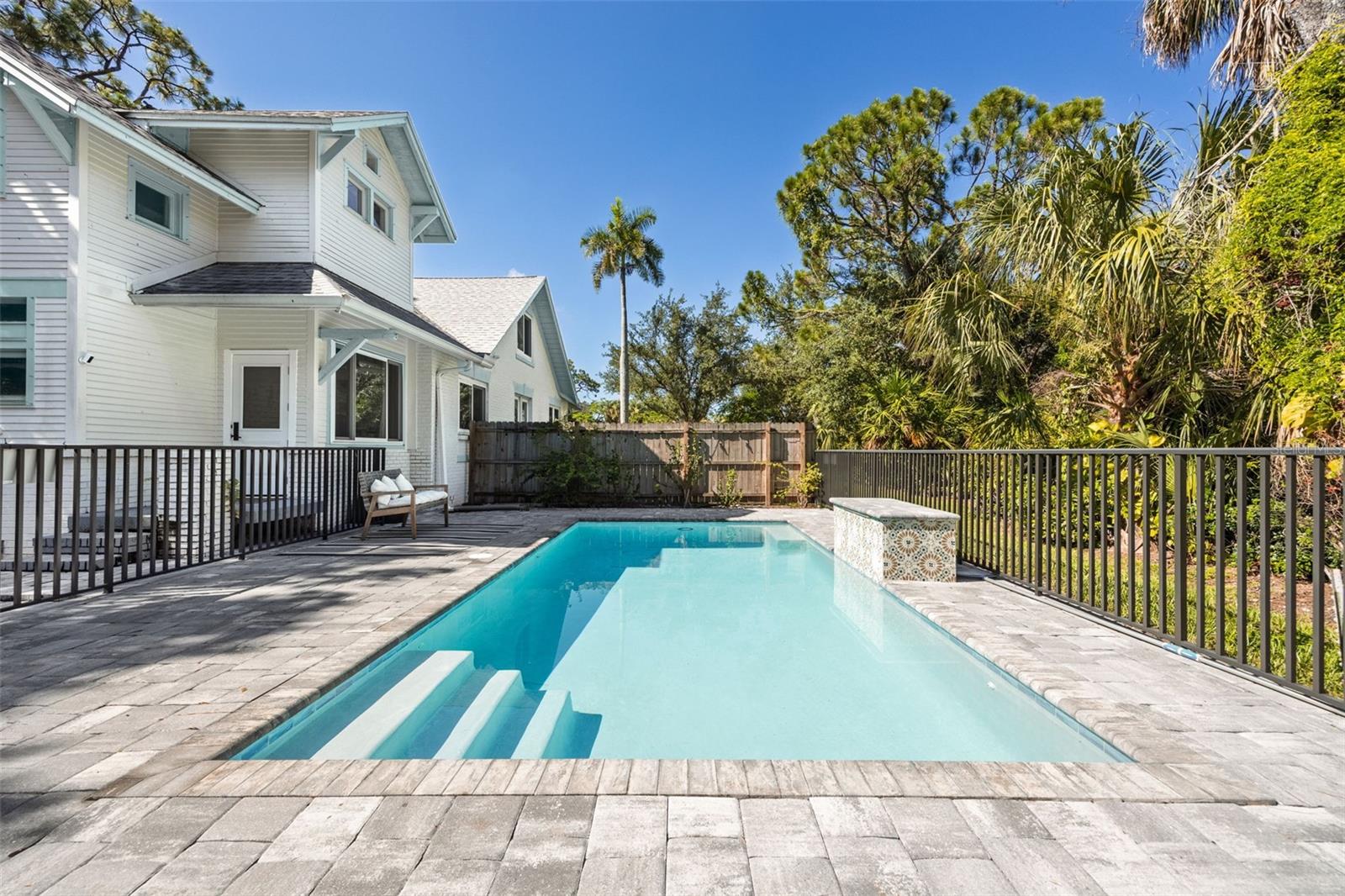 Search Properties for Sale 1 1473 BARCELONA AVENUE