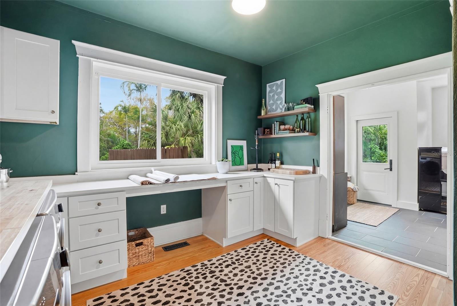 VALENCIA TERRACE - Residential