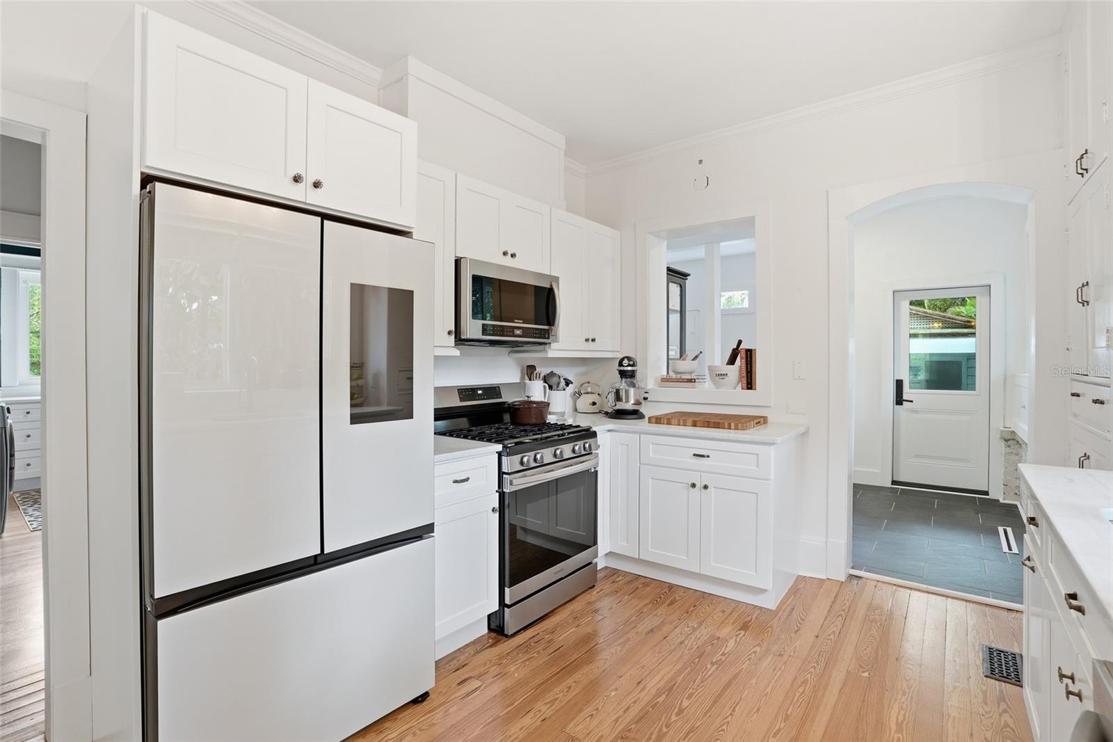 VALENCIA TERRACE - Residential