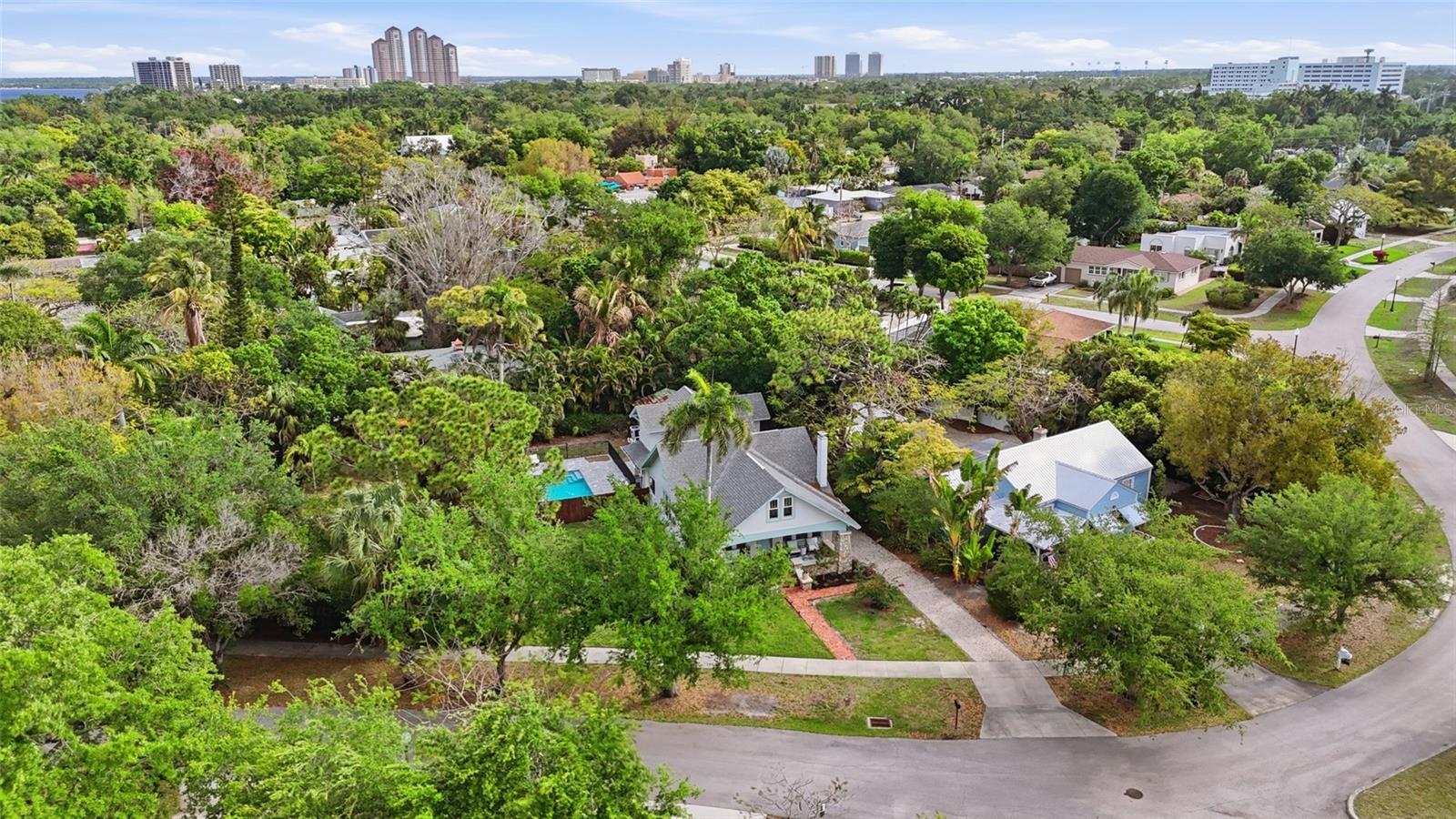 VALENCIA TERRACE - Residential