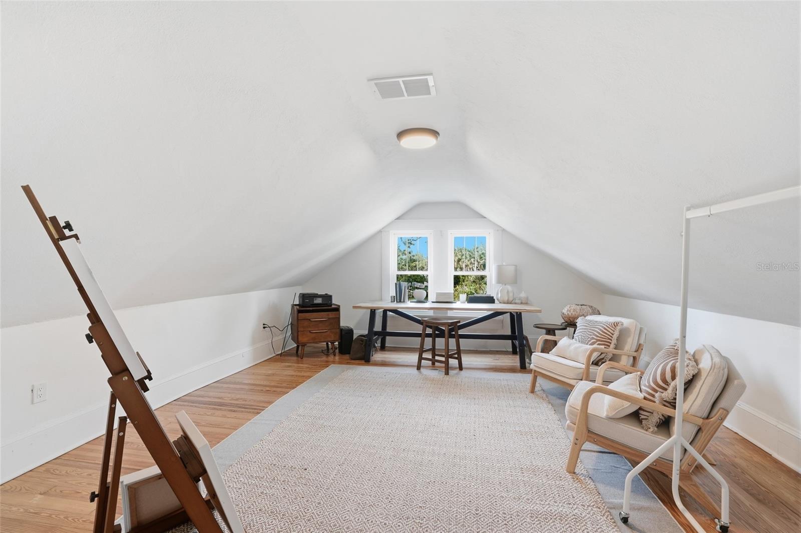 VALENCIA TERRACE - Residential