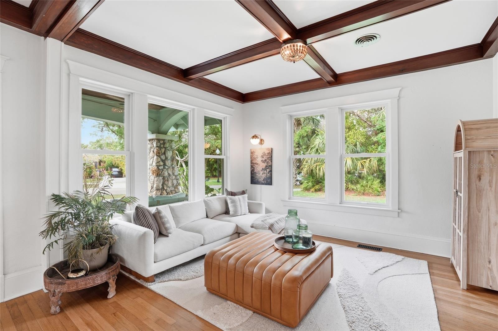 VALENCIA TERRACE - Residential