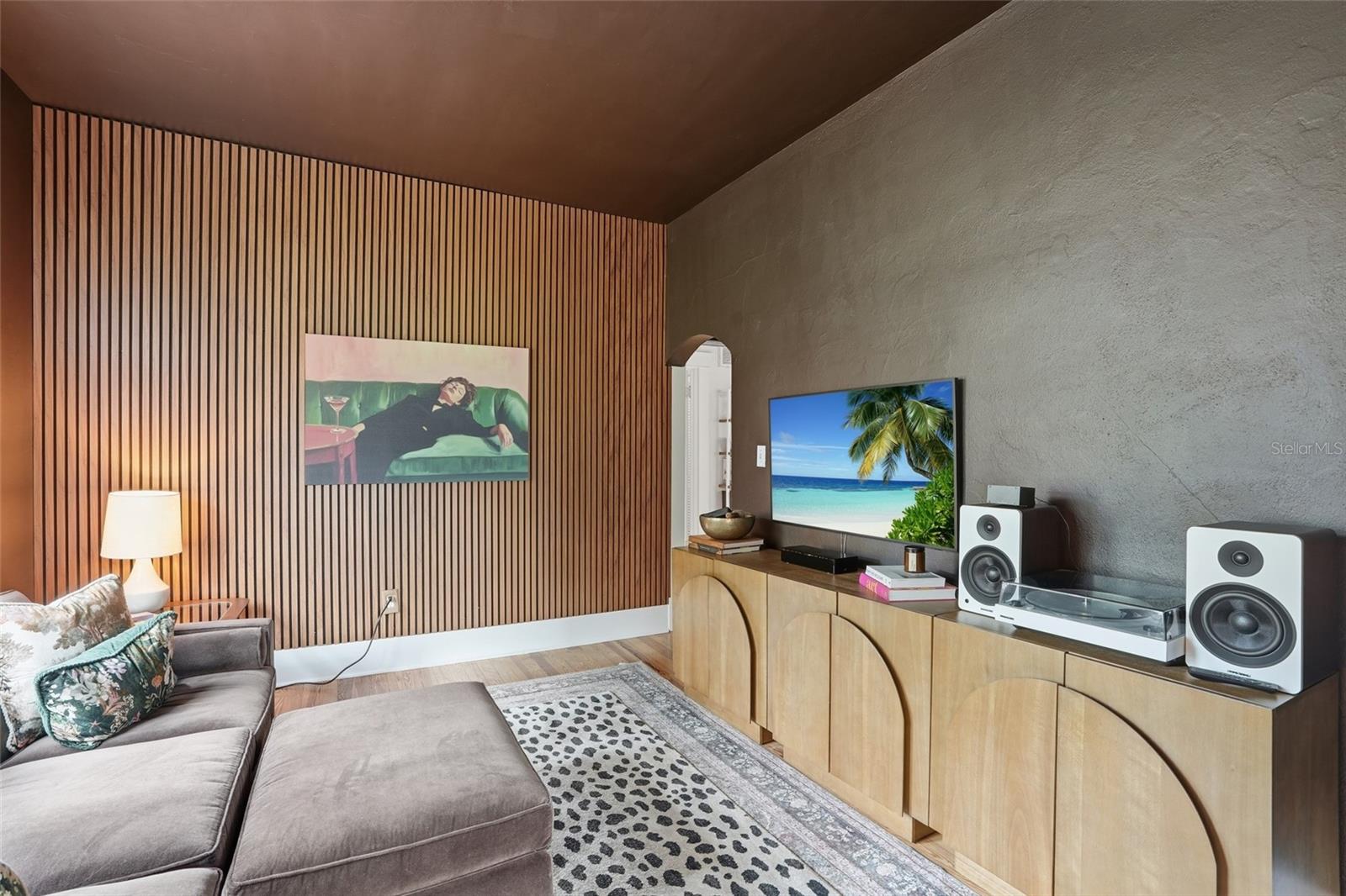 VALENCIA TERRACE - Residential