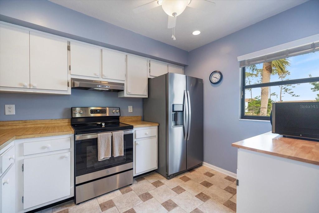 Photo of 758 Bird Bay Drive W #169, Venice, FL 34285 (MLS # N6141250)
