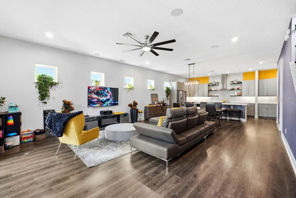 LAUREATE PARK PH 10 - Residential