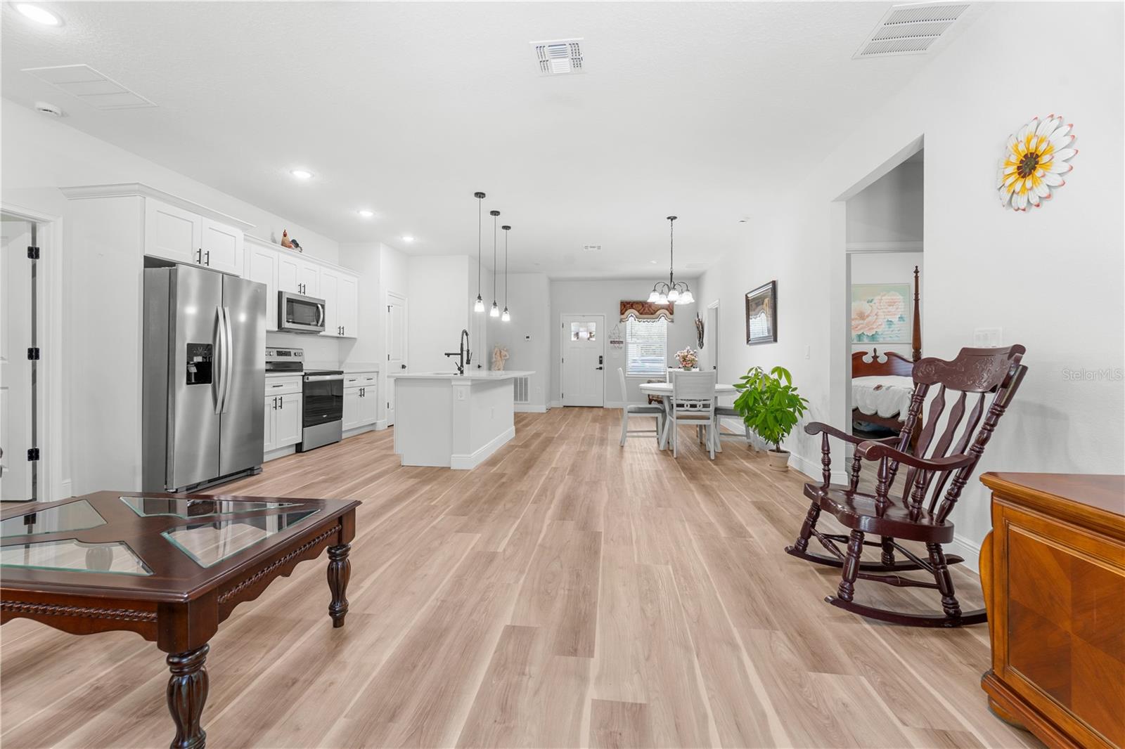 768 MARION OAKS MANOR