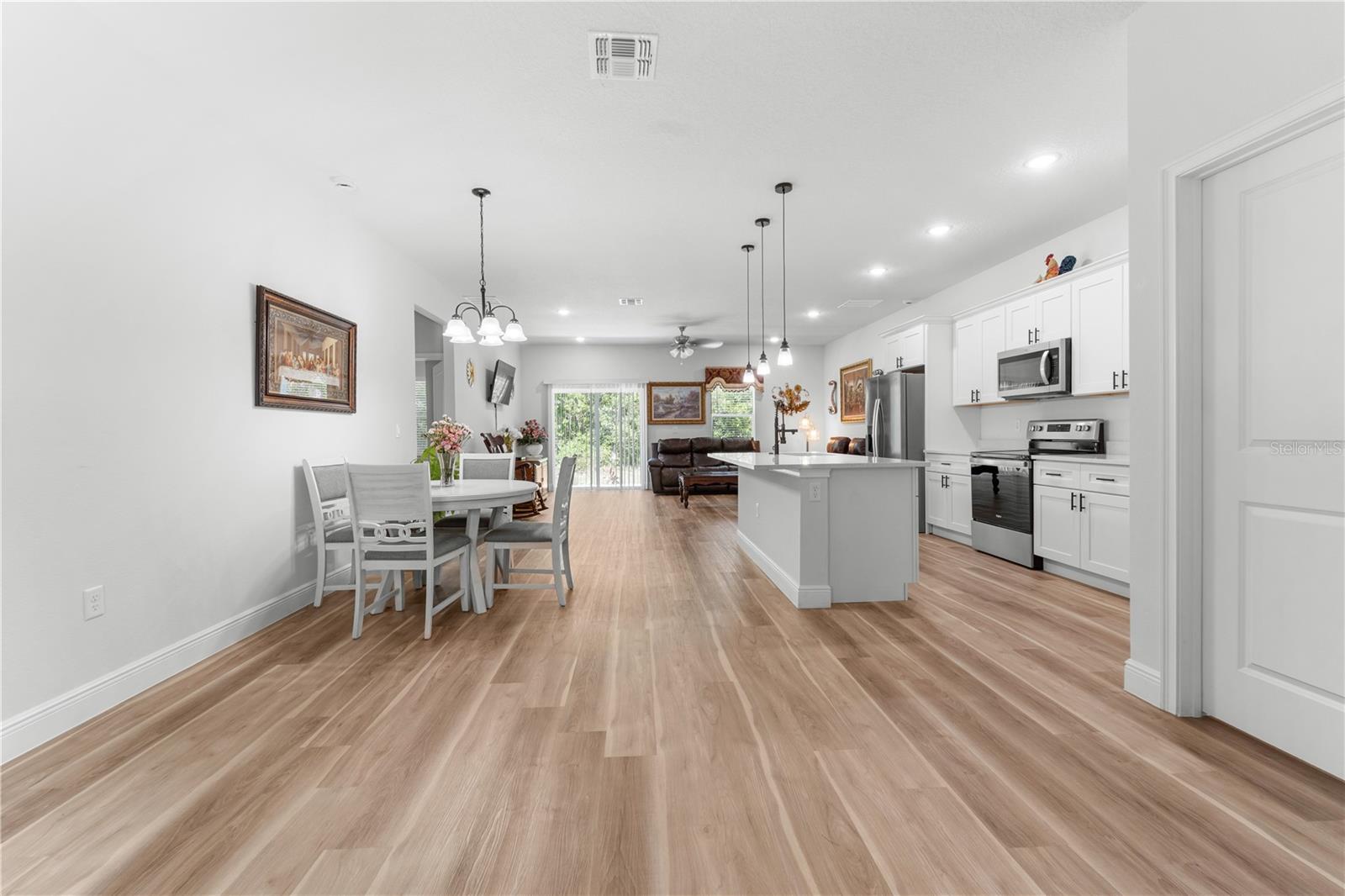 768 MARION OAKS MANOR
