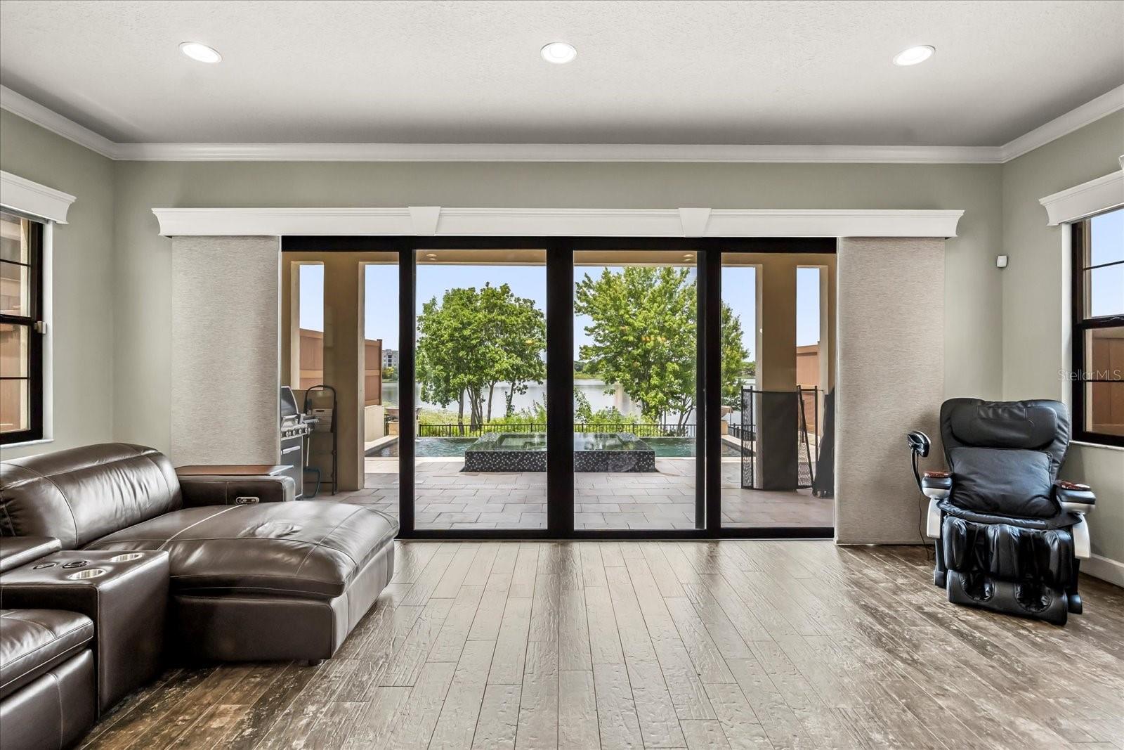 7633 TOSCANA BOULEVARD