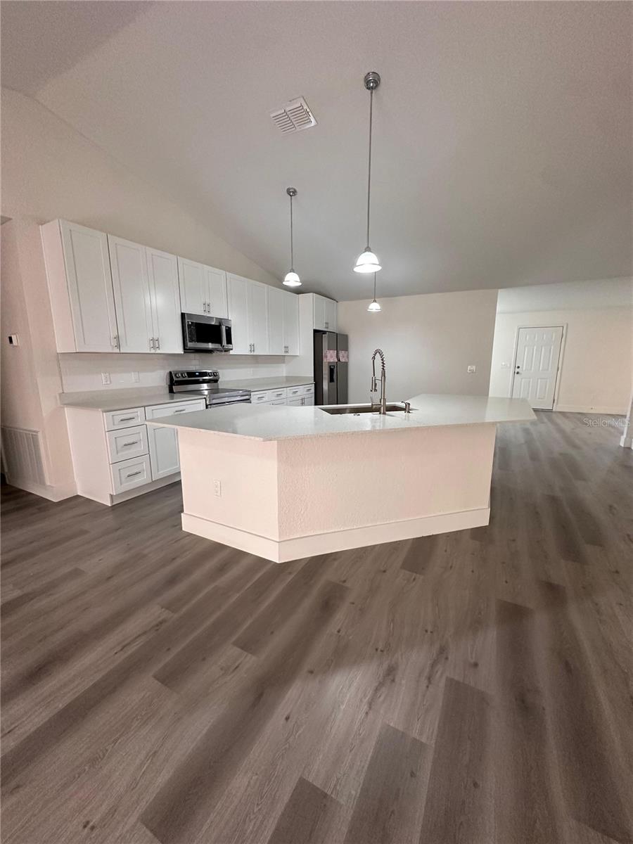 SILVER SPGS SHORES UN 17 - Residential