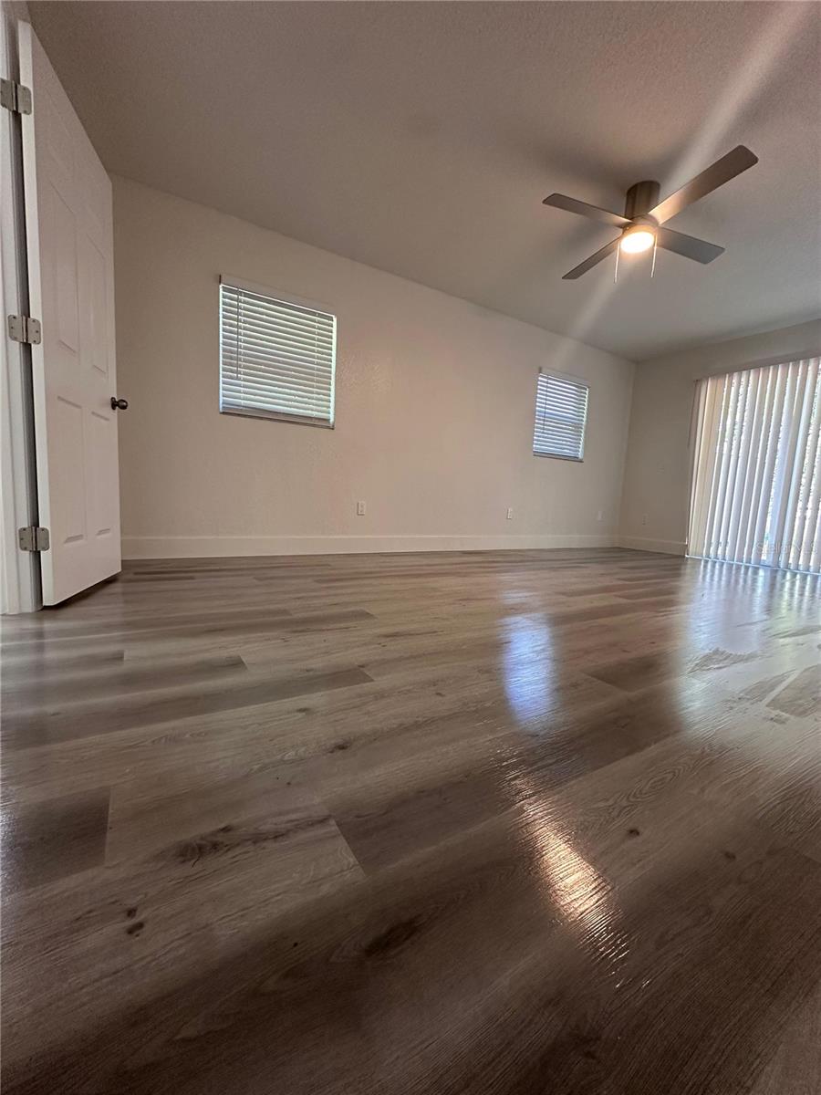 SILVER SPGS SHORES UN 17 - Residential