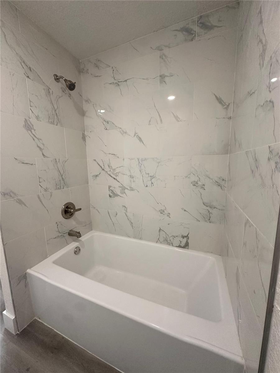 SILVER SPGS SHORES UN 17 - Residential