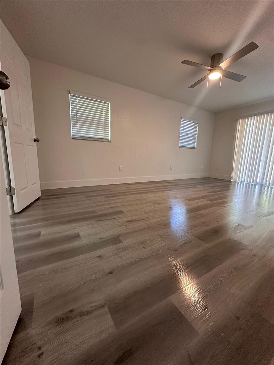 SILVER SPGS SHORES UN 17 - Residential