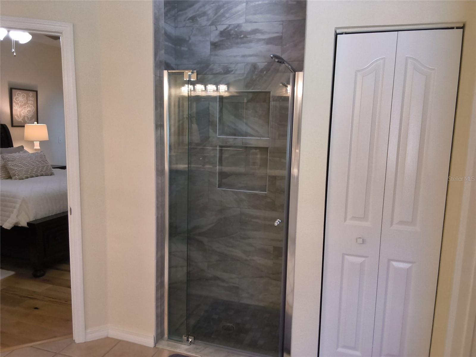 GREEN RDG ACRES - Residential