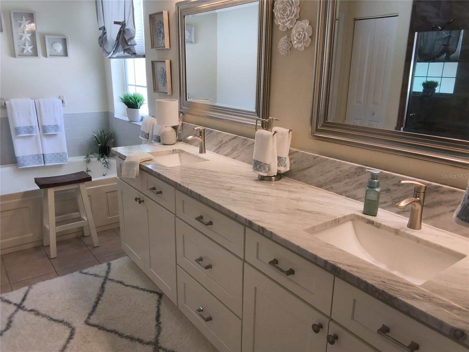 GREEN RDG ACRES - Residential