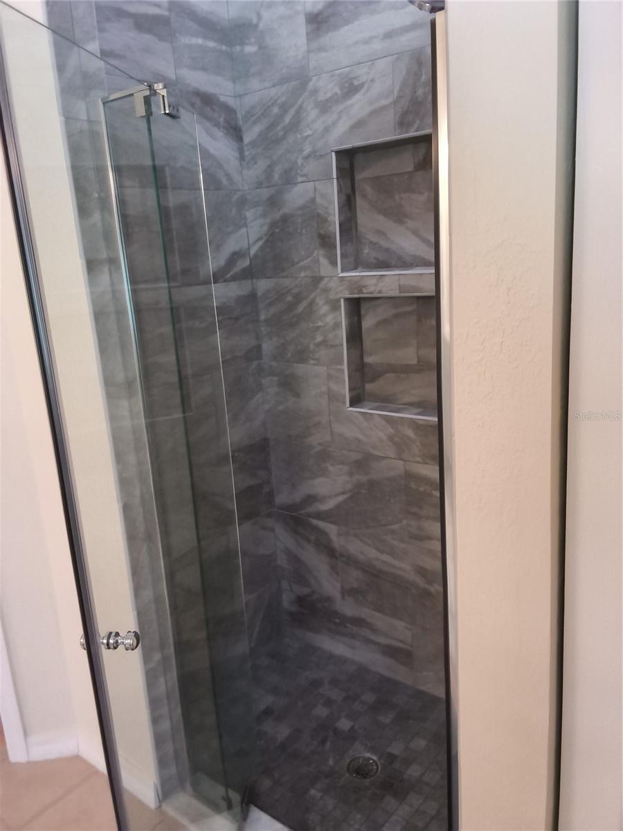 GREEN RDG ACRES - Residential