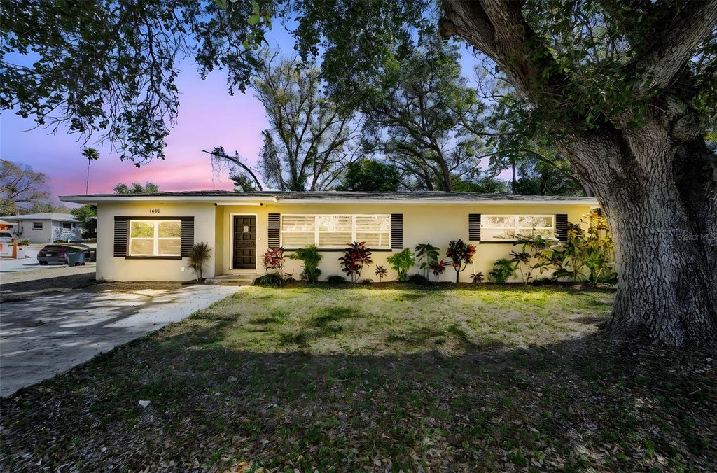 Photo of 1005 N Highland Avenue, Clearwater, FL 33755 (MLS # TB8475620)