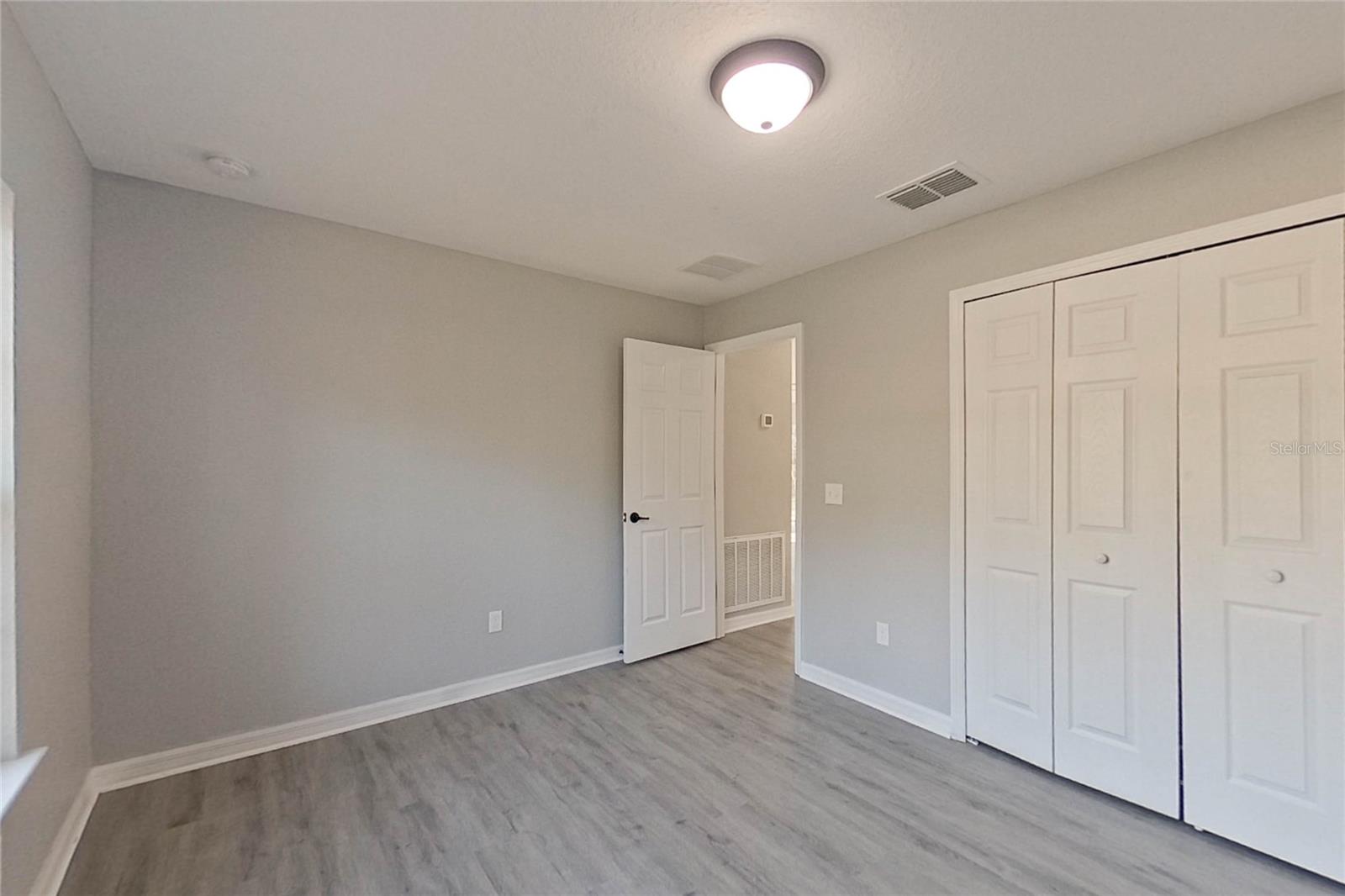 OF BL 1483/MARION OAKS UN TWE - Residential Lease