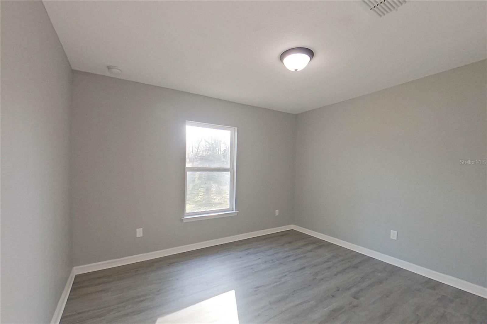 OF BL 1483/MARION OAKS UN TWE - Residential Lease