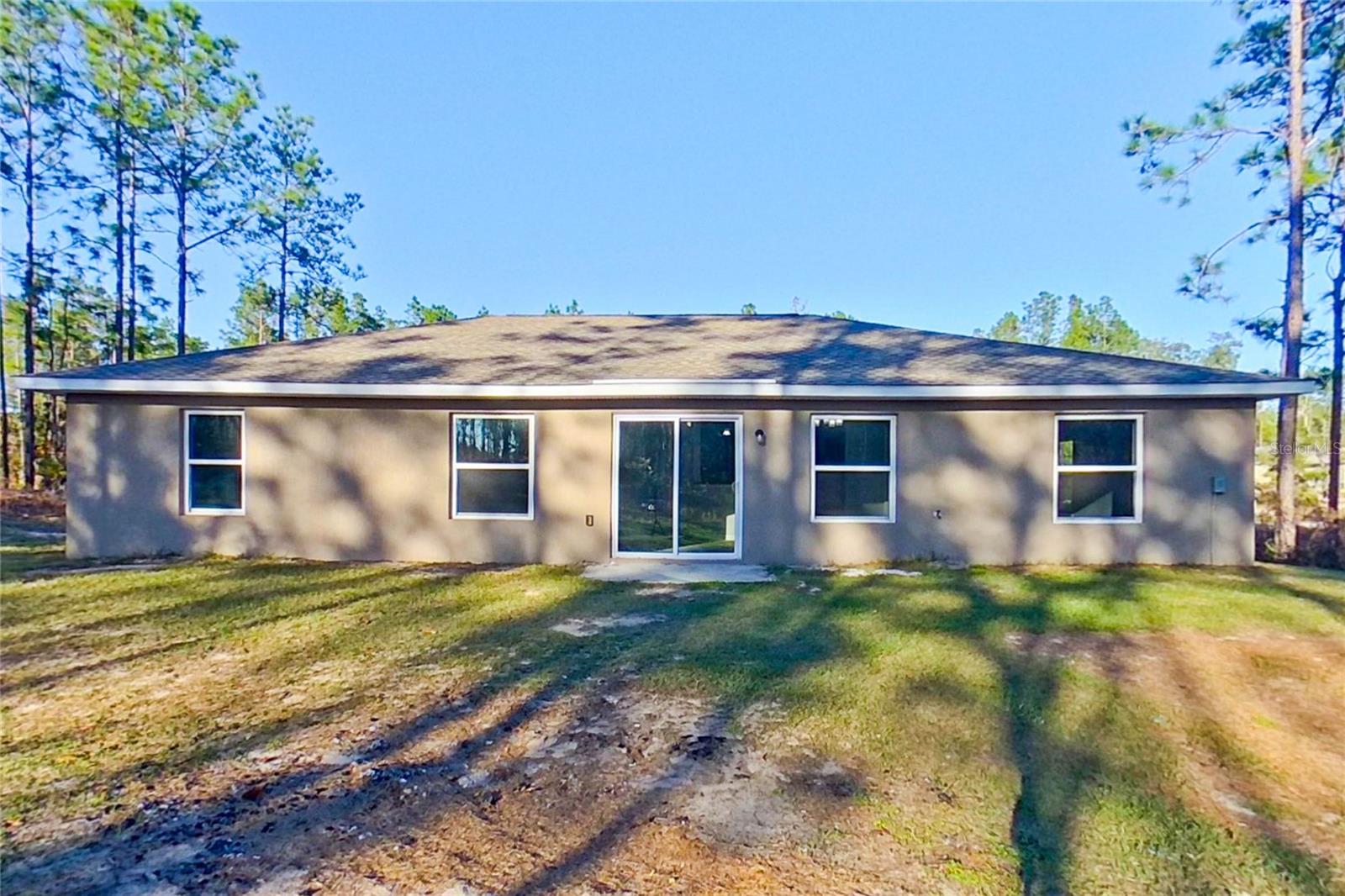 OF BL 1483/MARION OAKS UN TWE - Residential Lease