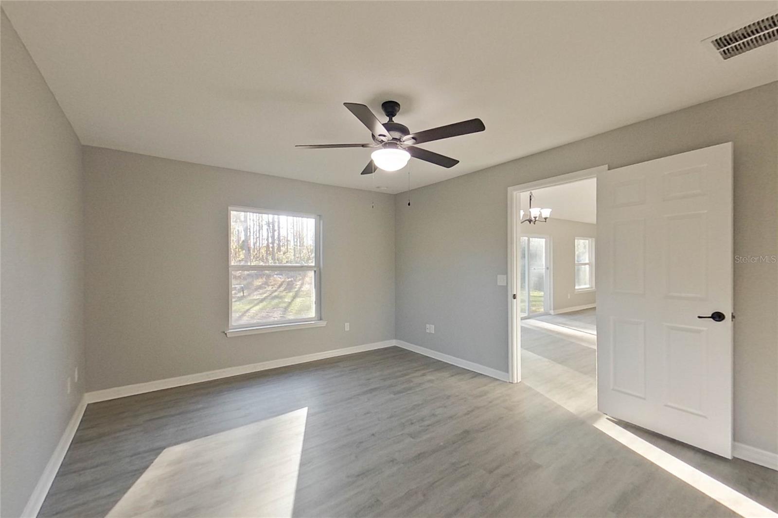 OF BL 1483/MARION OAKS UN TWE - Residential Lease