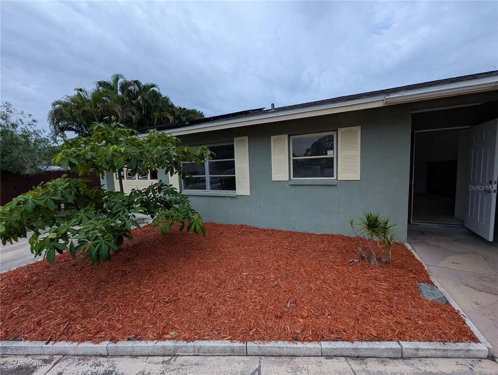 Photo of 3646 Lakewood Drive, Sarasota, FL 34232 (MLS # A4701421)