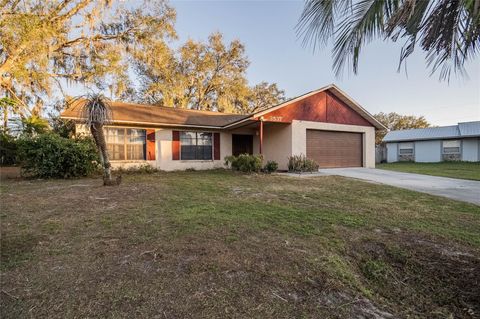 A home in LAKELAND