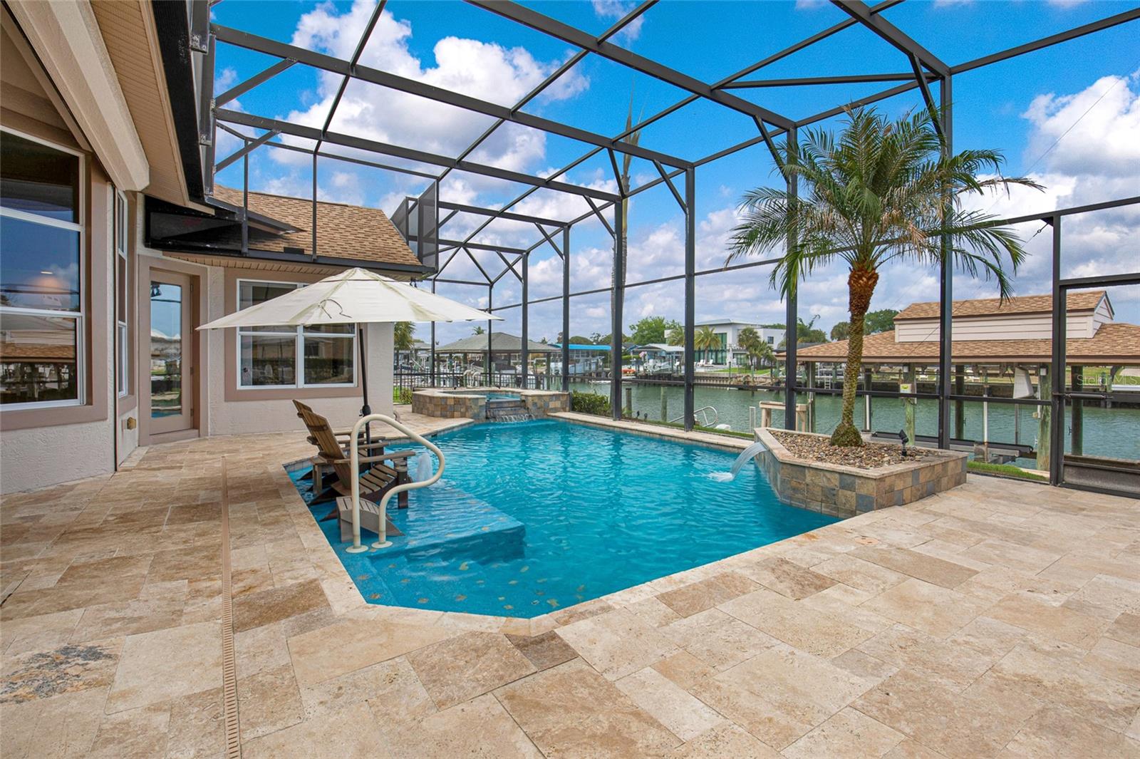 VENEZIA UNIT 04 - Residential