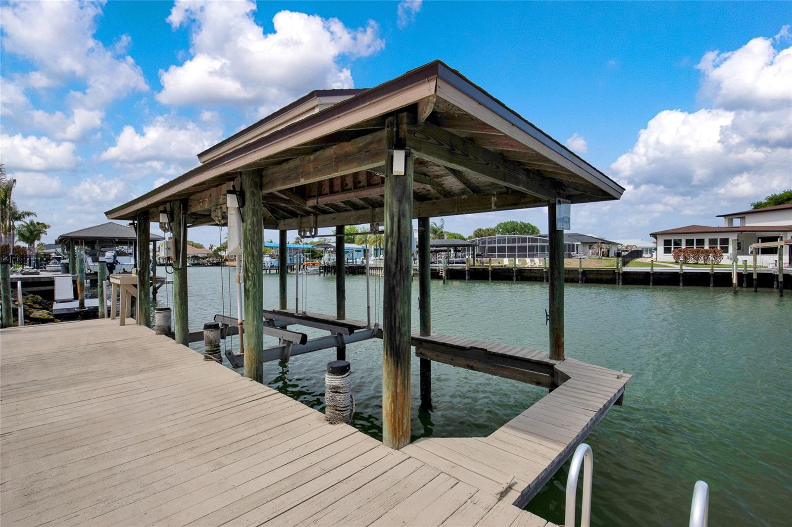 VENEZIA UNIT 04 - Residential