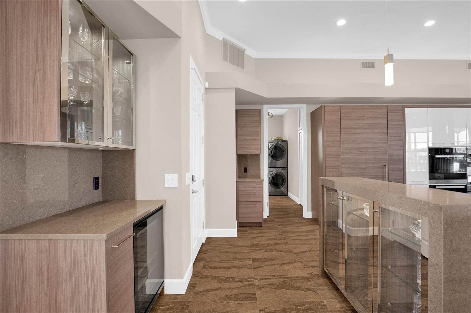 VENEZIA UNIT 04 - Residential