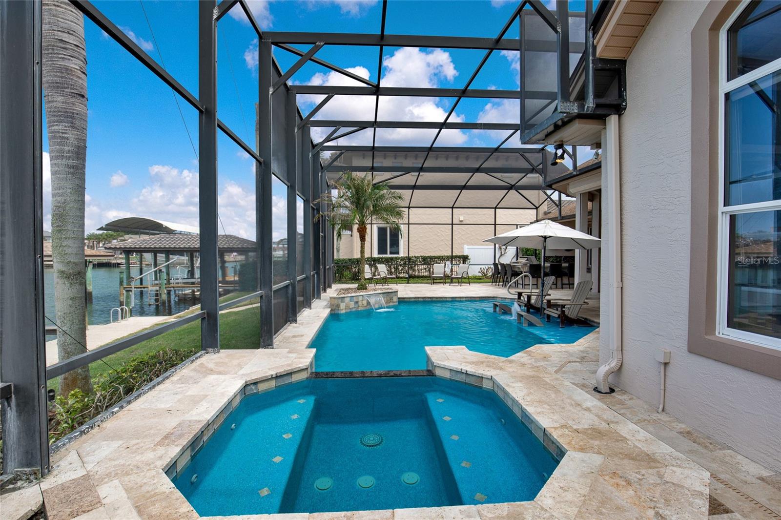 VENEZIA UNIT 04 - Residential