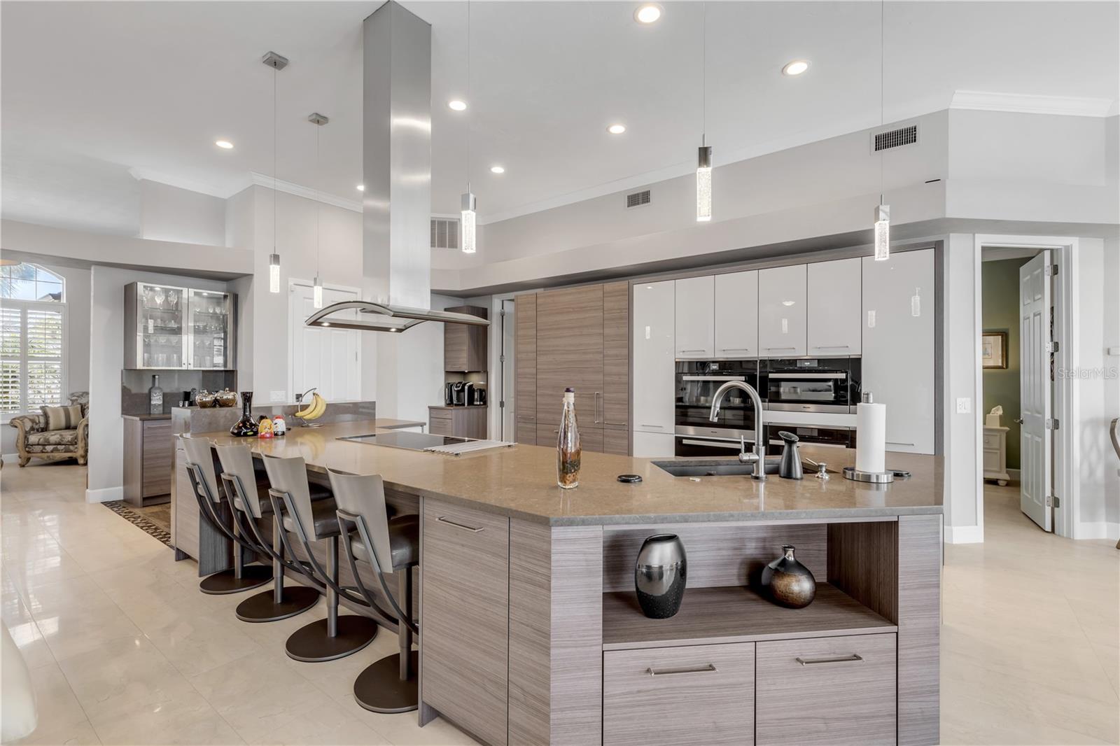 VENEZIA UNIT 04 - Residential