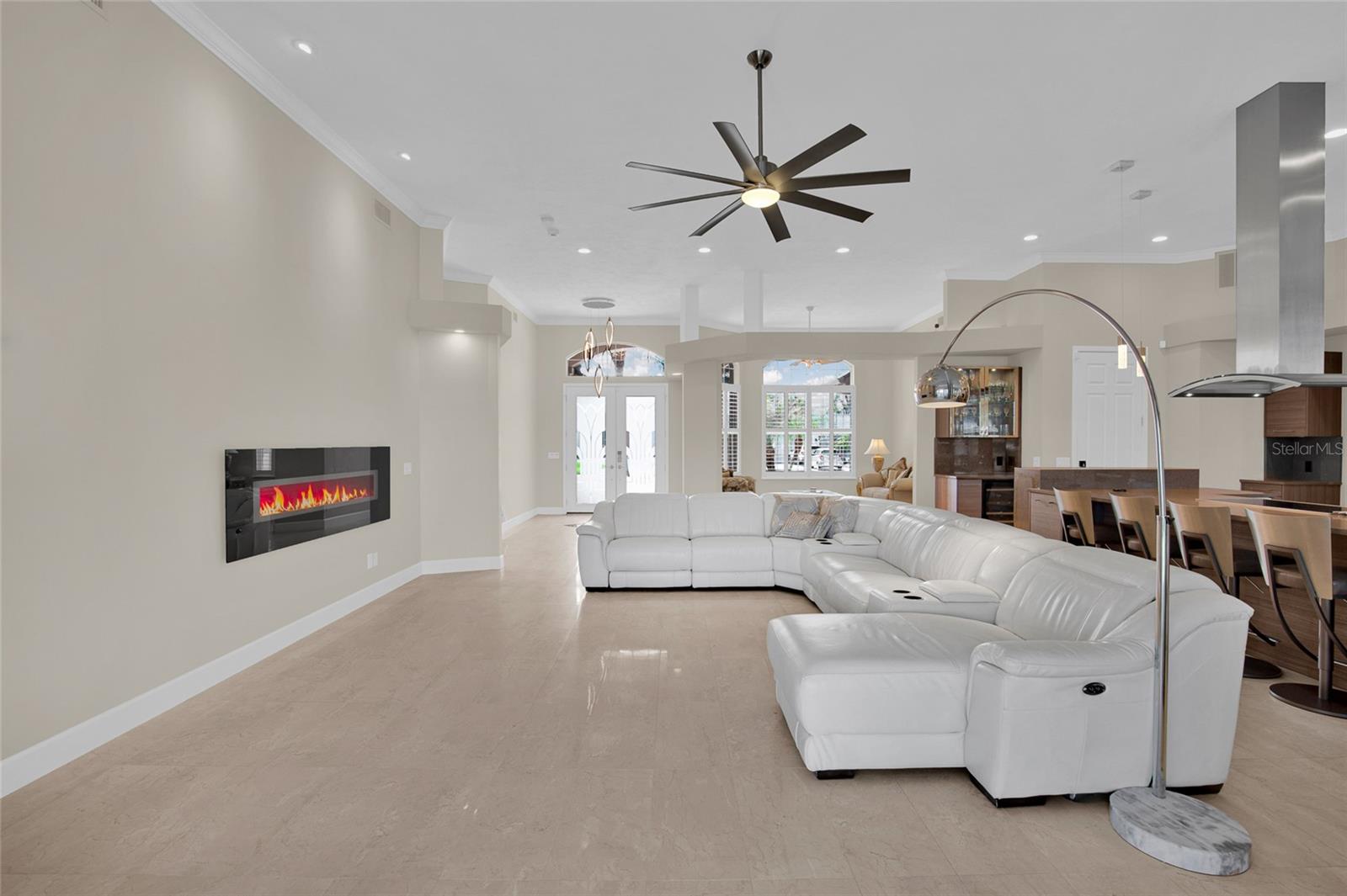 VENEZIA UNIT 04 - Residential